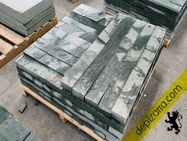 Postes de pizarra verde Pol.