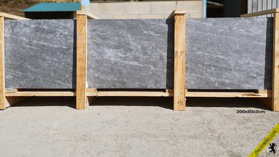 Baldosas de pizarra gris