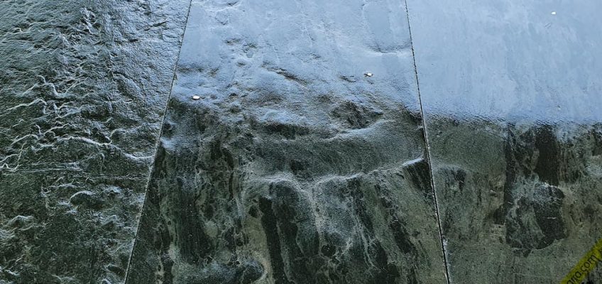 Acabados de pizarra verde, cuero, satinado y pulida.