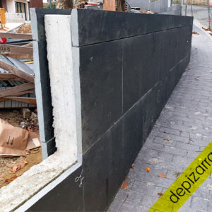 Pared pizarra natural.