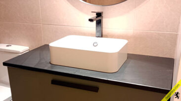 Baño encimera pizarra.