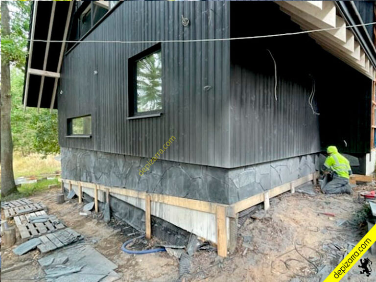 Planchón de pizarra natural irregular para zócalo y fachada