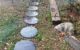 Jardines de bajo mantenimiento con grava, vegetación y piedra natural